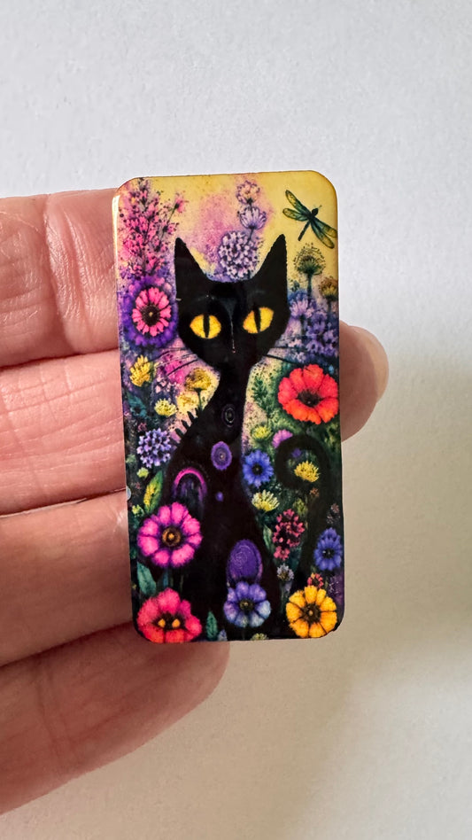 Blooming Cat domino shape