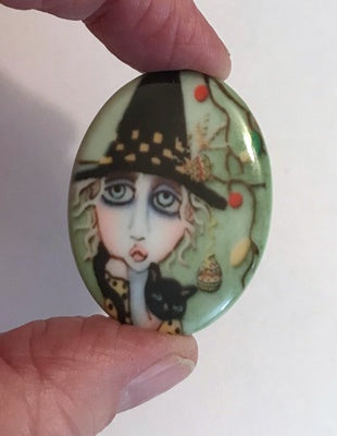 Christmas Spirit Cameo